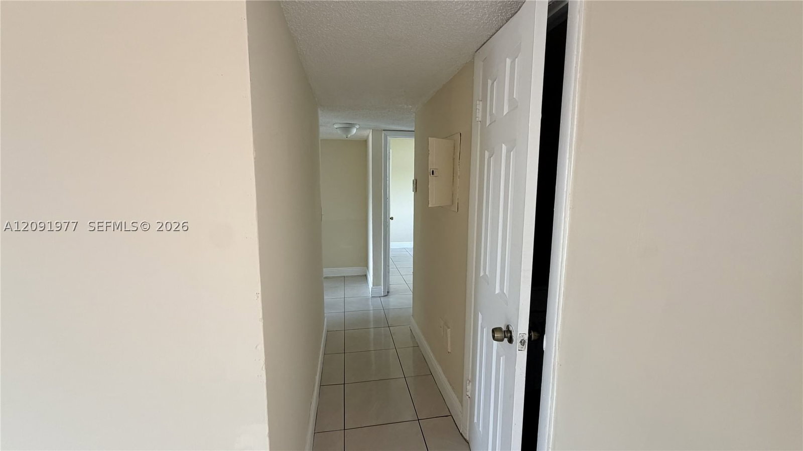 Real estate property located at 5461 24th Ave #18, Miami-dade, Las Villas Segovia Condo, Hialeah, FL