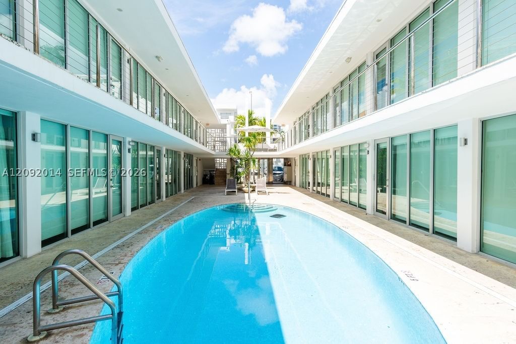 Real estate property located at 1601 West Ave #209, Miami-dade, Fontana Condo, Miami Beach, FL