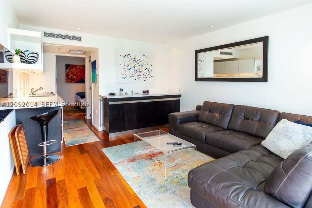 Real estate property located at 1601 West Ave #209, Miami-dade, Fontana Condo, Miami Beach, FL