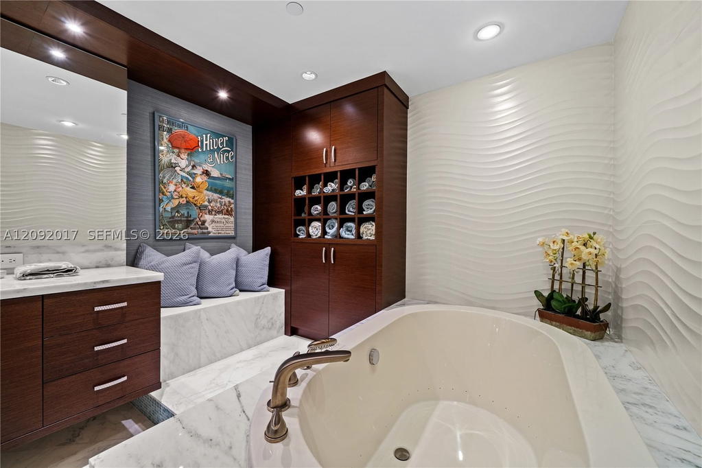 Real estate property located at 9999 Collins Ave #9J, Miami-dade, Bal Harbour Tower Condo, Bal Harbour, FL
