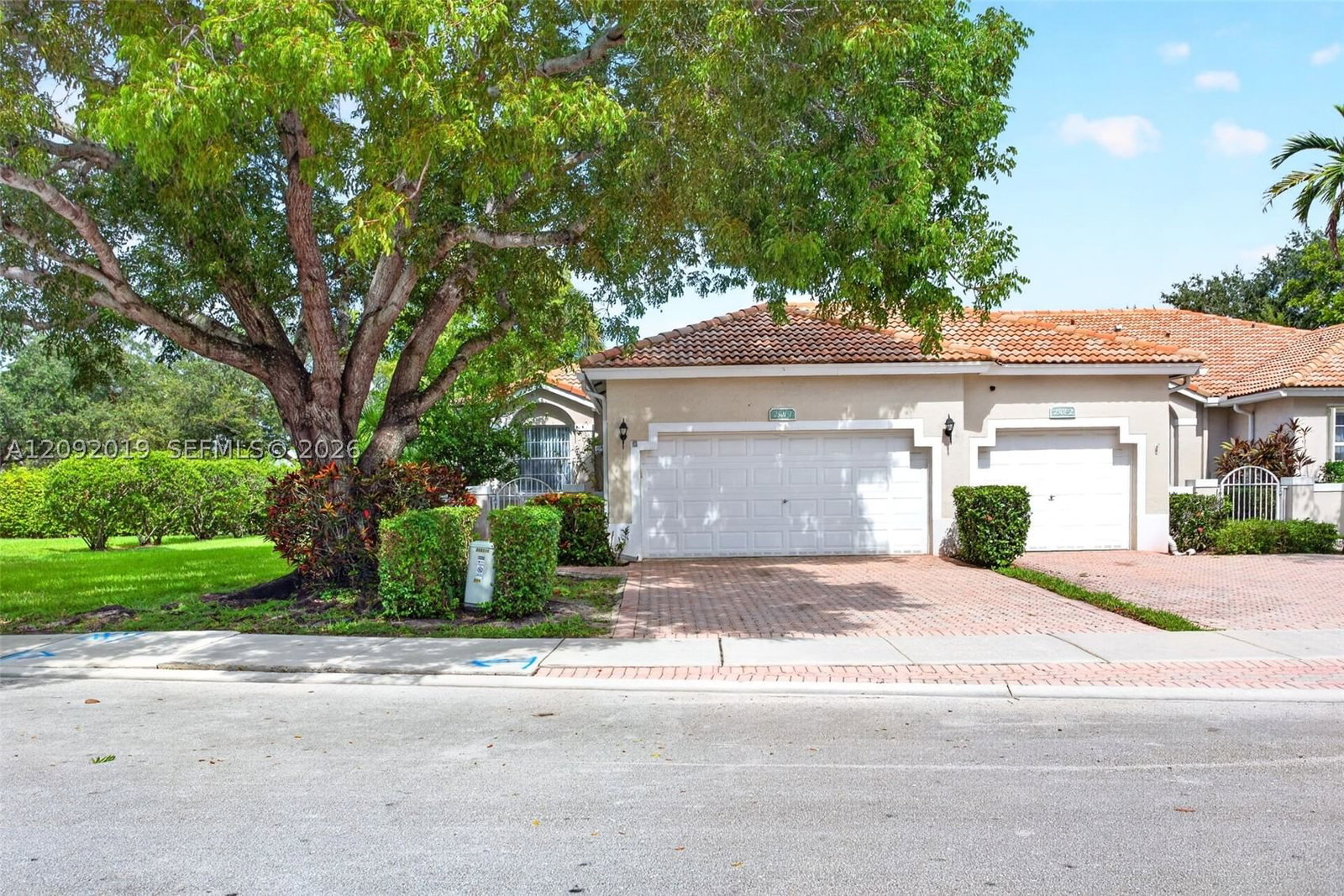 Real estate property located at 2501 Aragon Blvd #1, Broward, Regency Homes At Sunrise, Sunrise, FL