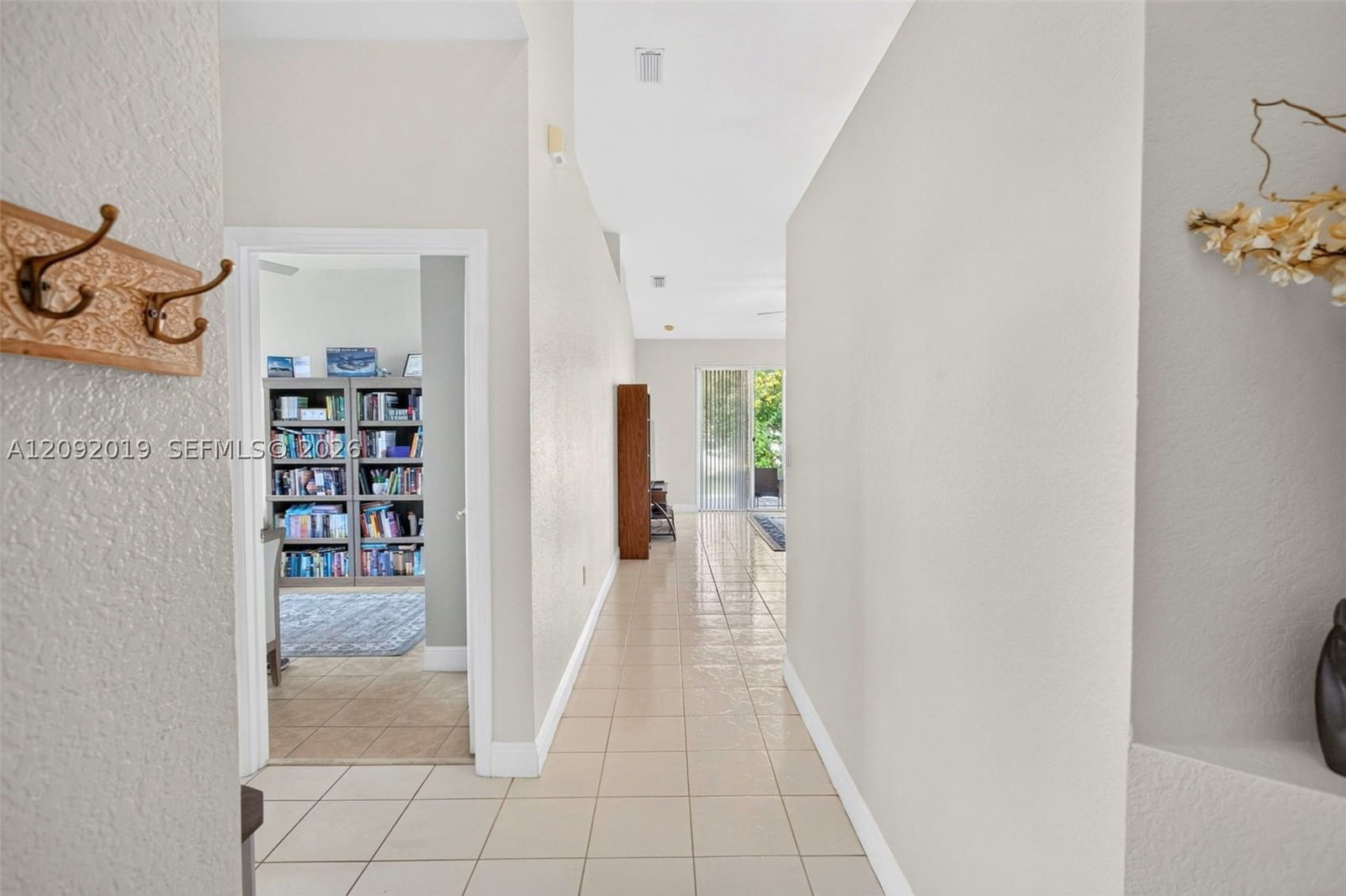 Real estate property located at 2501 Aragon Blvd #1, Broward, Regency Homes At Sunrise, Sunrise, FL