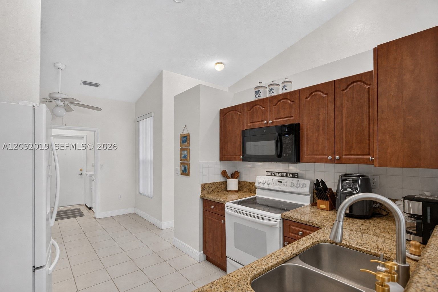 Real estate property located at 2501 Aragon Blvd #1, Broward, Regency Homes At Sunrise, Sunrise, FL