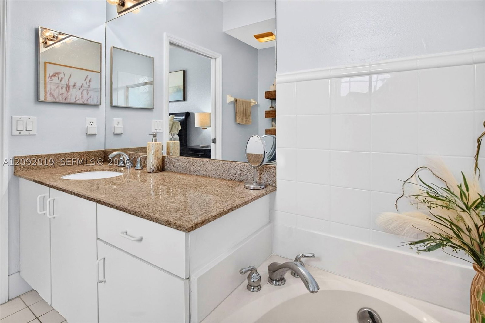 Real estate property located at 2501 Aragon Blvd #1, Broward, Regency Homes At Sunrise, Sunrise, FL