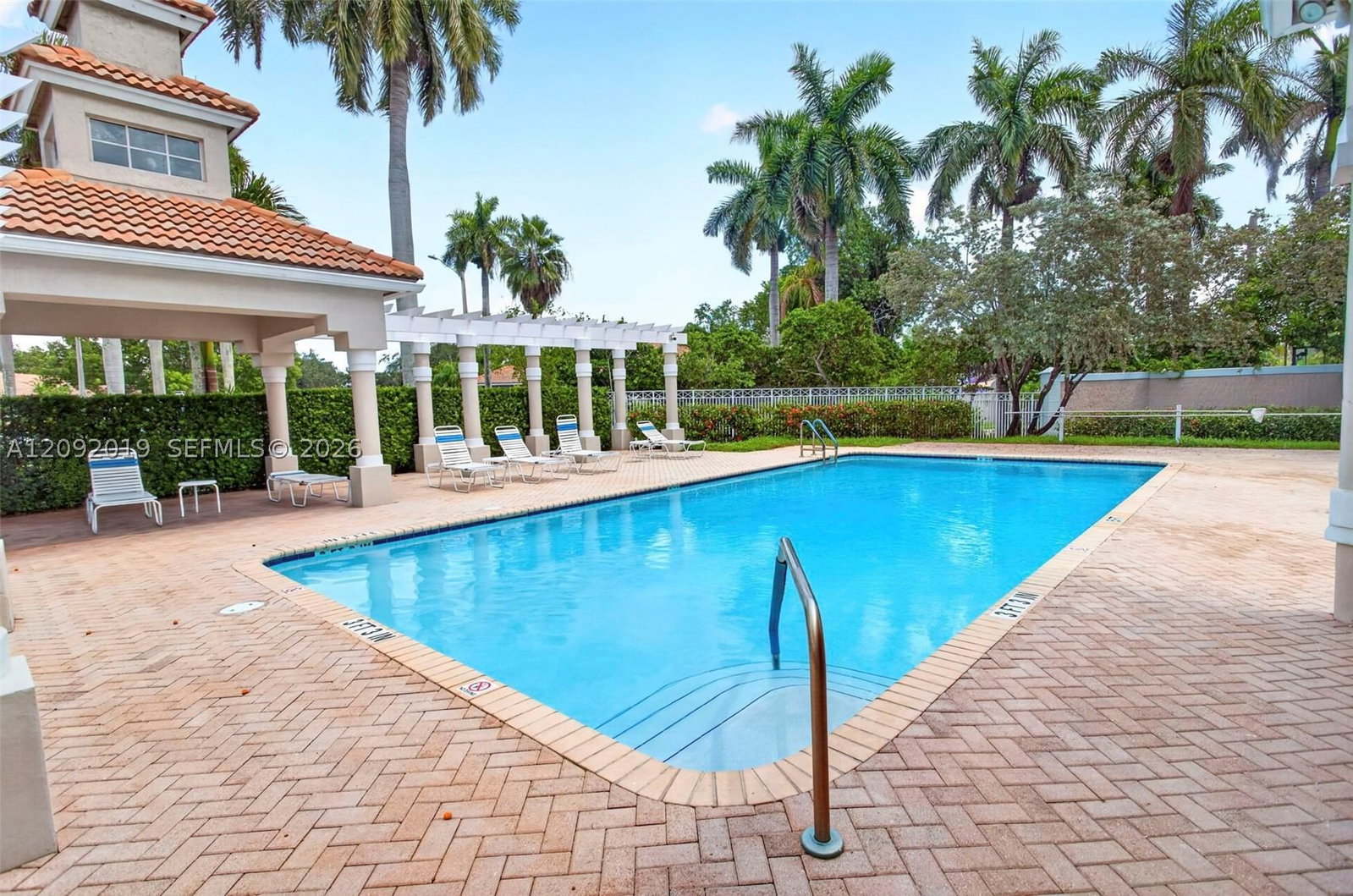 Real estate property located at 2501 Aragon Blvd #1, Broward, Regency Homes At Sunrise, Sunrise, FL