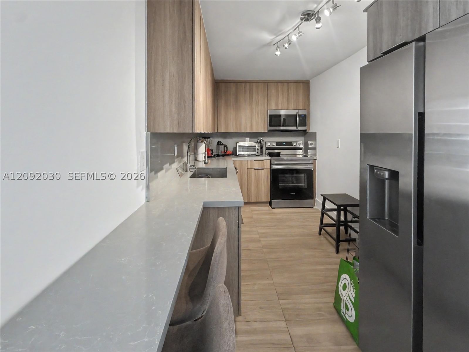 Real estate property located at 6801 Indian Creek Dr #609, Miami-dade, Boston Plaza Condo, Miami Beach, FL