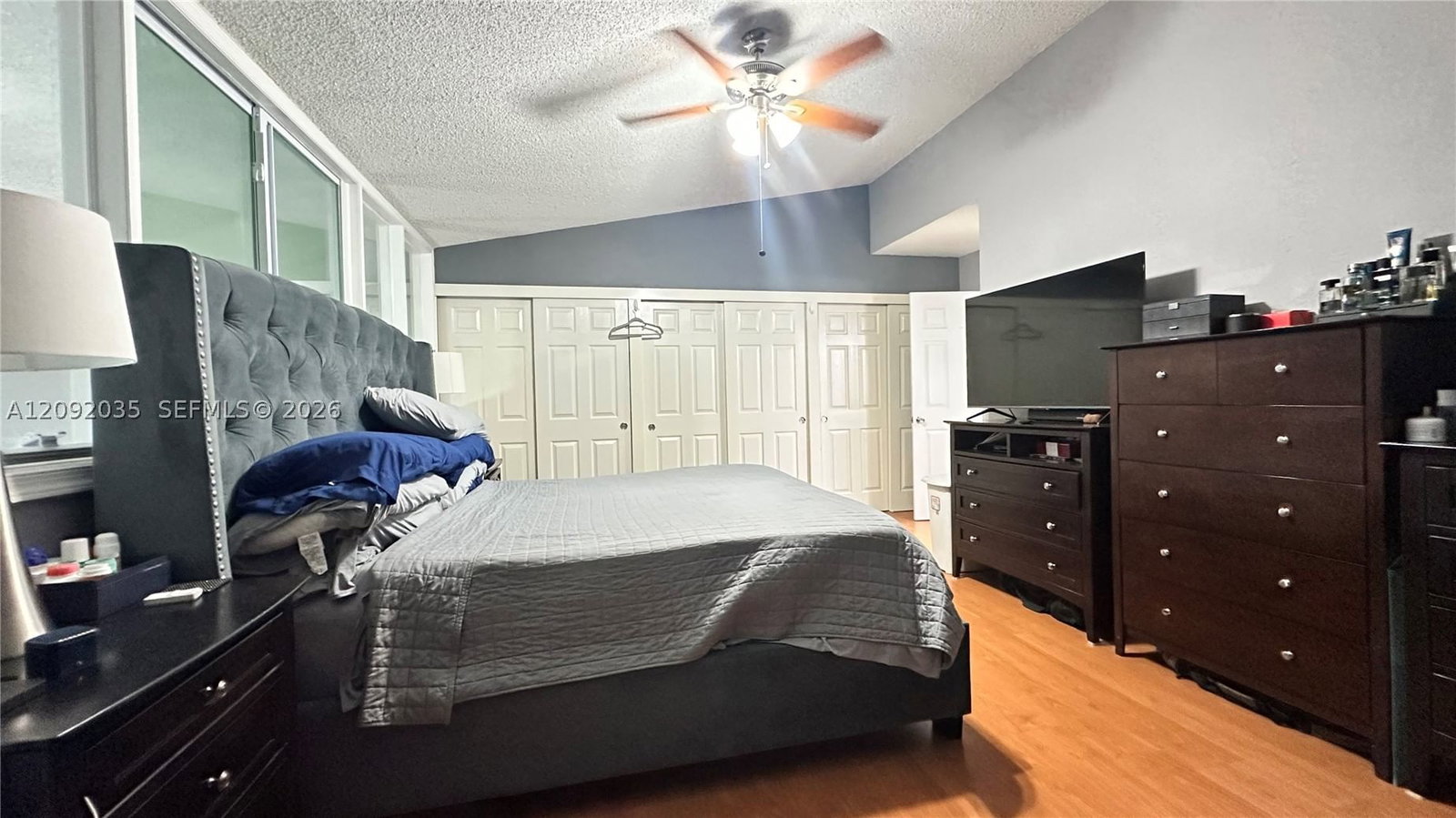 Real estate property located at 5012 University Dr, Broward, Saddle-up Plat, Davie, FL