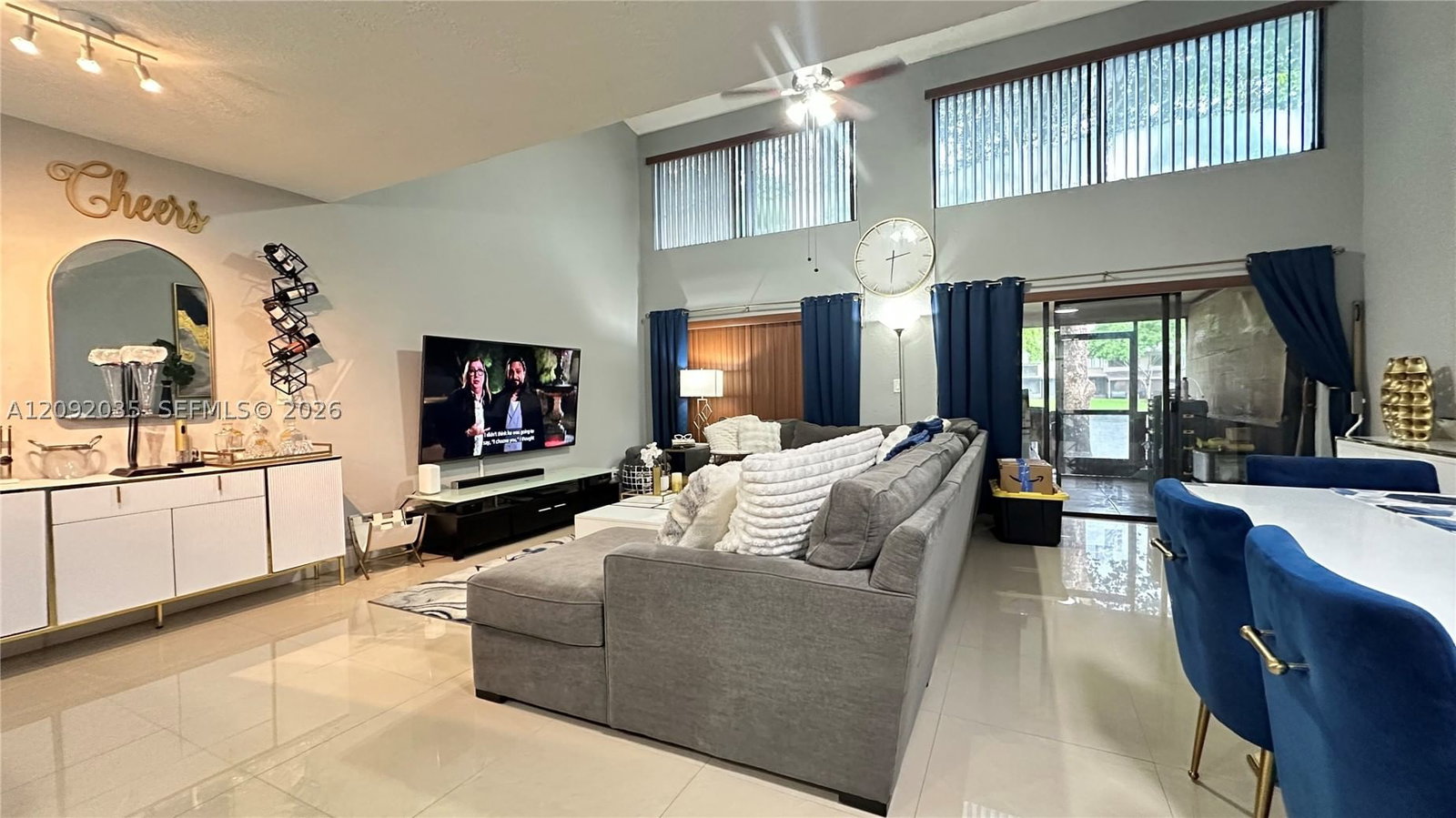 Real estate property located at 5012 University Dr, Broward, Saddle-up Plat, Davie, FL
