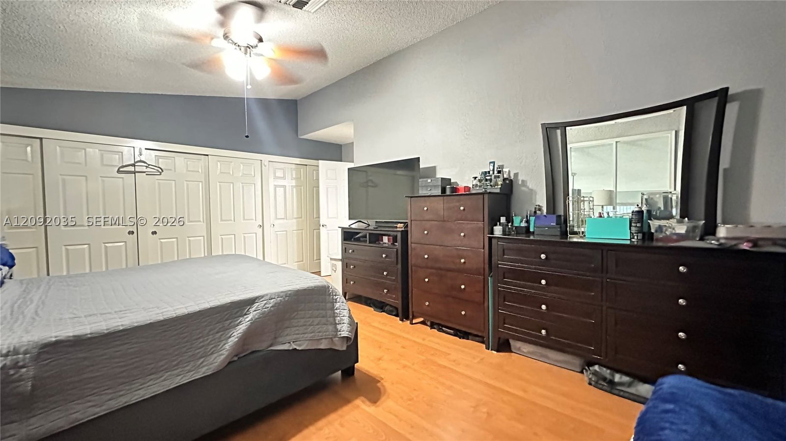 Real estate property located at 5012 University Dr, Broward, Saddle-up Plat, Davie, FL