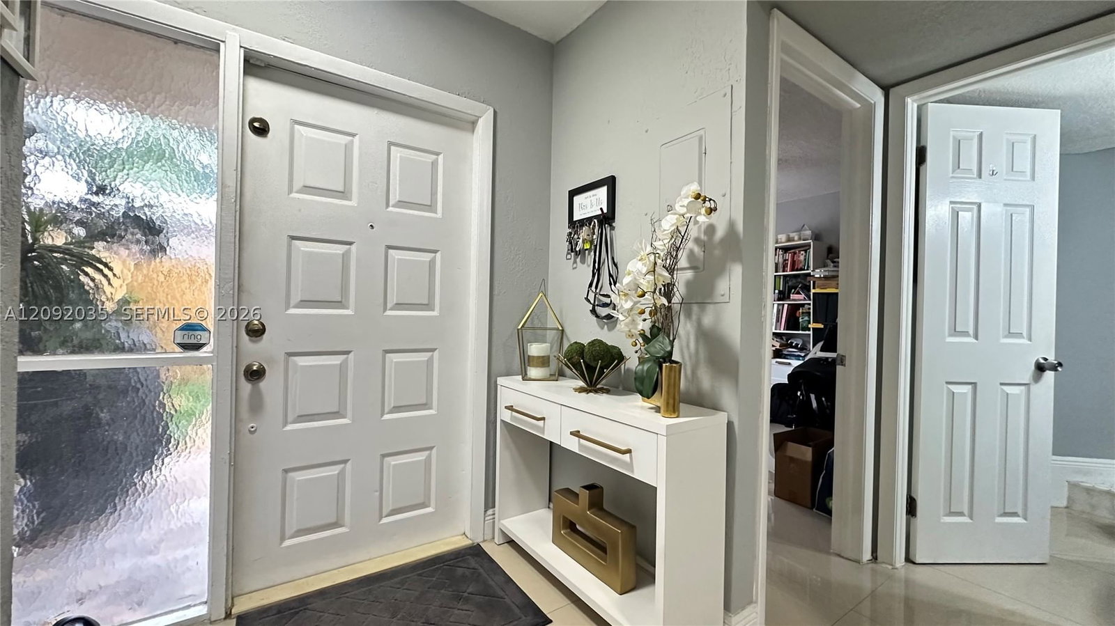 Real estate property located at 5012 University Dr, Broward, Saddle-up Plat, Davie, FL