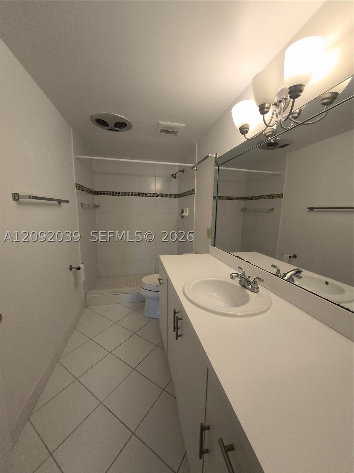 Real estate property located at 1501 Ocean Dr #605, Broward, Oxford Towers Condo, Hollywood, FL