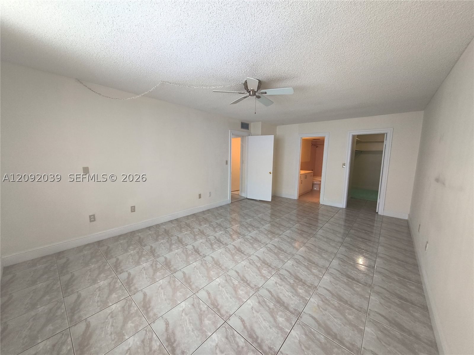 Real estate property located at 1501 Ocean Dr #605, Broward, Oxford Towers Condo, Hollywood, FL