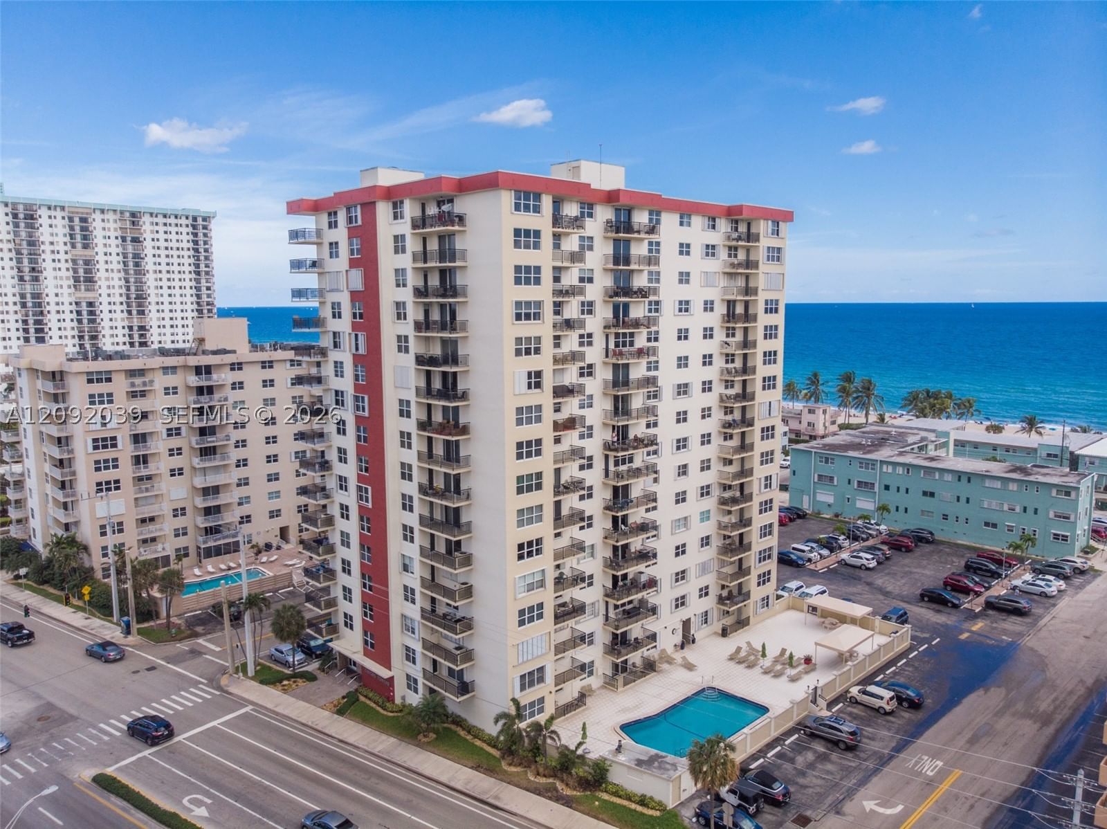 Real estate property located at 1501 Ocean Dr #605, Broward, Oxford Towers Condo, Hollywood, FL
