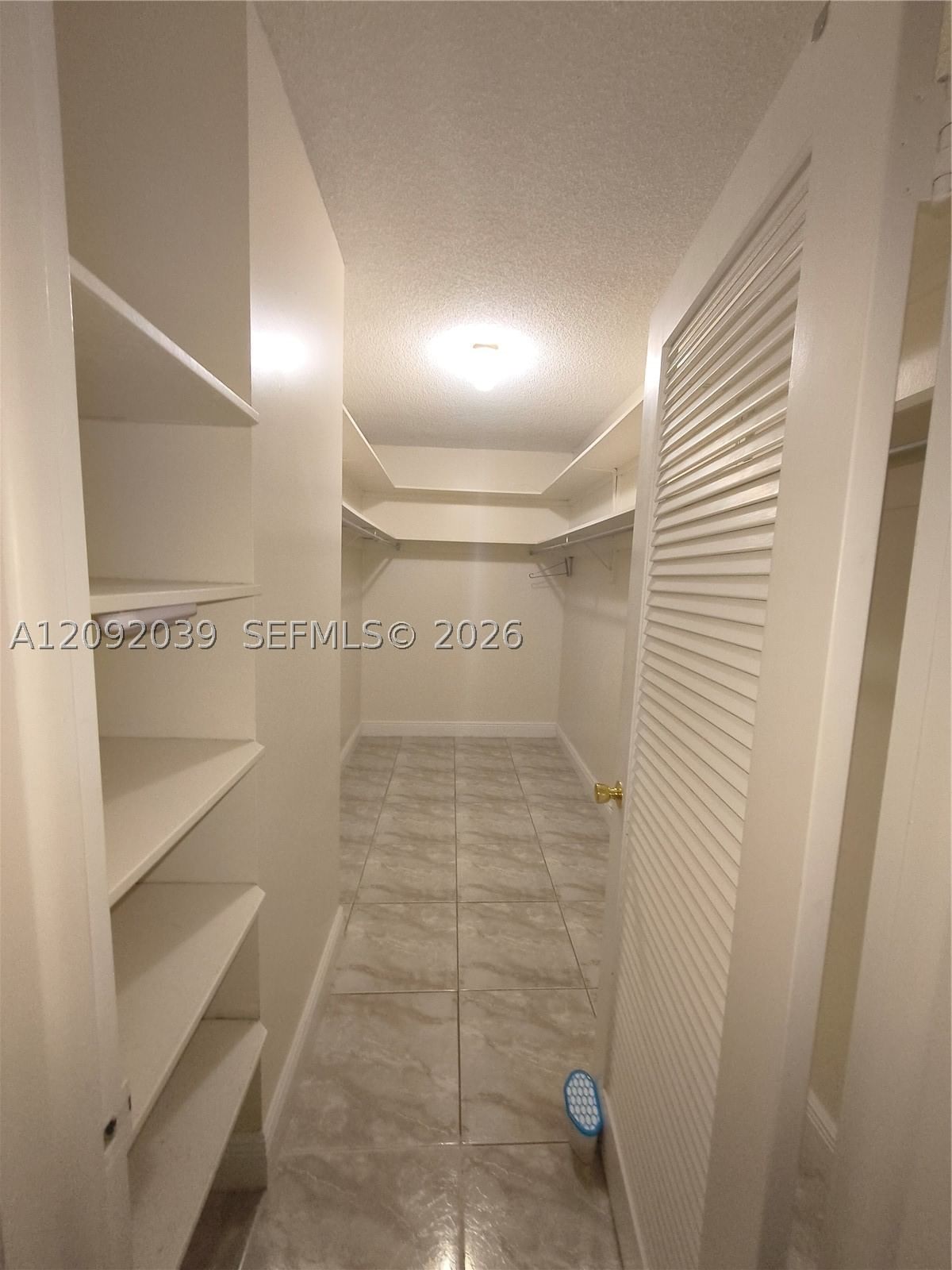 Real estate property located at 1501 Ocean Dr #605, Broward, Oxford Towers Condo, Hollywood, FL