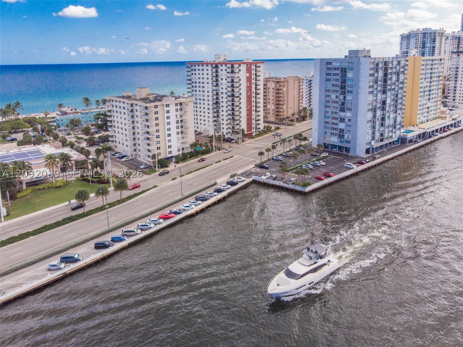 Real estate property located at 1501 Ocean Dr #605, Broward, Oxford Towers Condo, Hollywood, FL