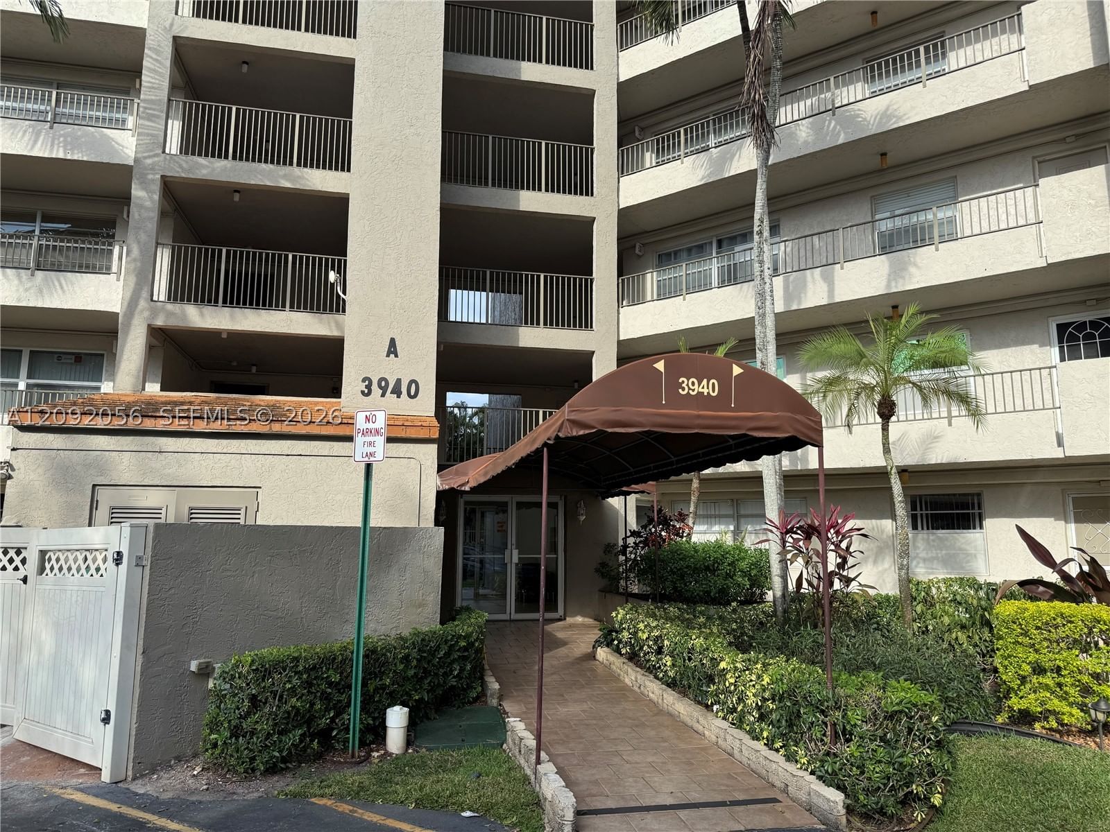 Real estate property located at 3940 Inverrary Blvd #106-A, Broward, 18th Hole At Inverrary Co, Lauderhill, FL