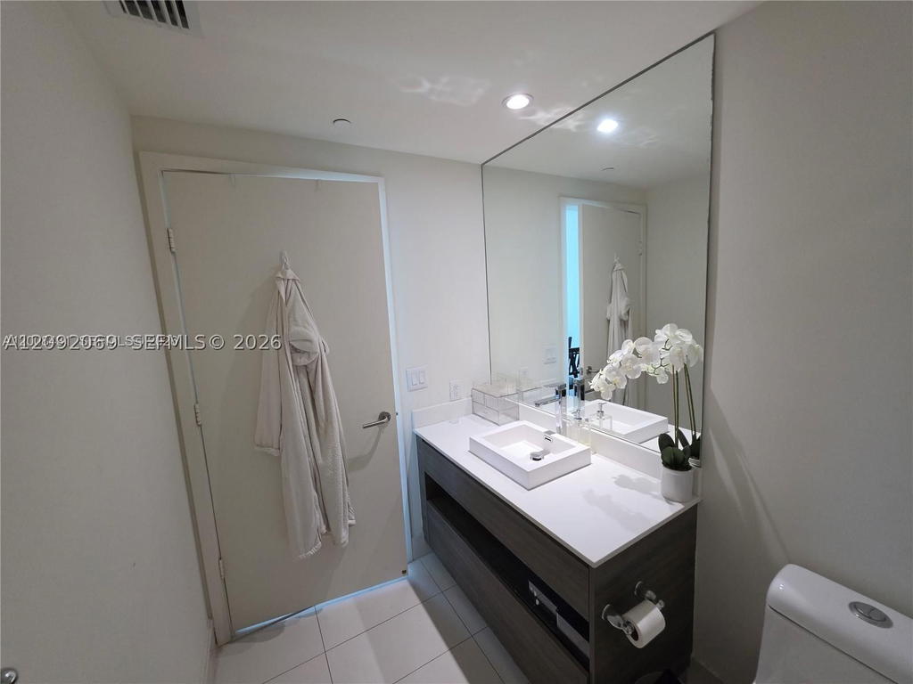 Real estate property located at 1100 Miami Ave #3705, Miami-dade, 1100 Millecento Residence, Miami, FL