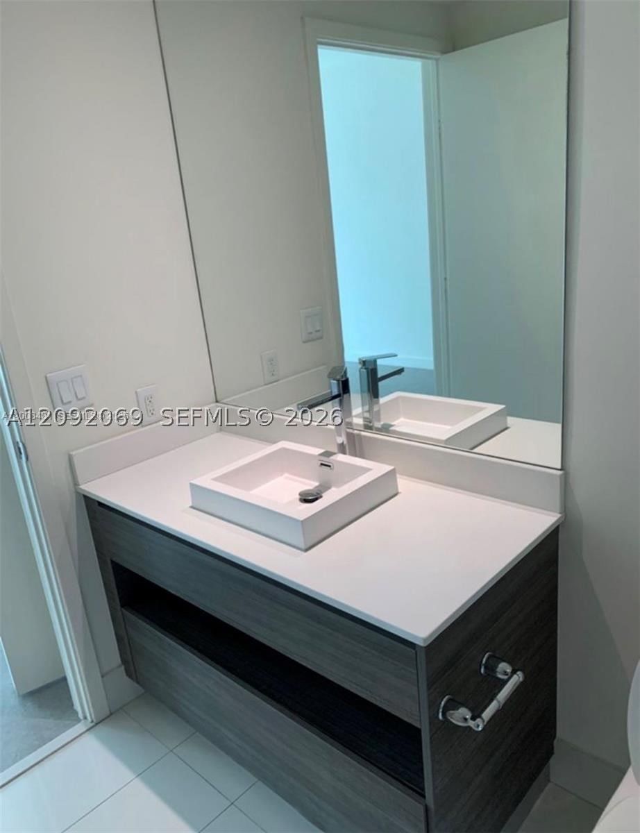 Real estate property located at 1100 Miami Ave #3705, Miami-dade, 1100 Millecento Residence, Miami, FL