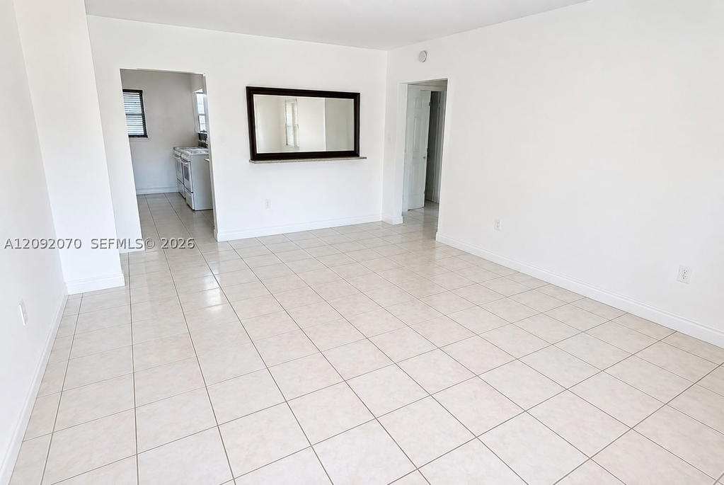 Real estate property located at 985 10th St, Miami-dade, Lawrence Est Land Cos Sub, Miami, FL