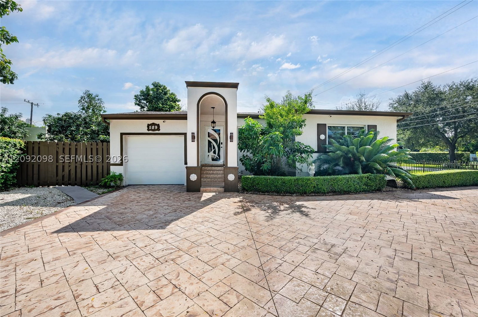 Real estate property located at 589 Miller Dr, Miami-dade, Foust Sub, Miami Springs, FL