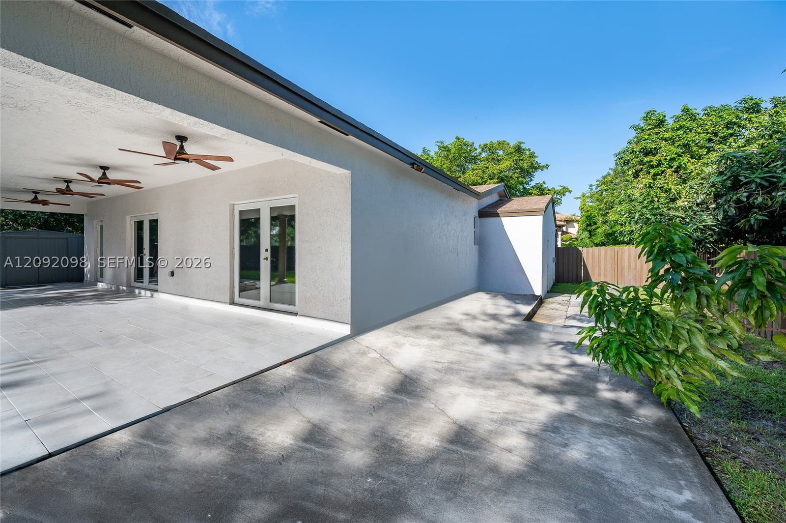 Real estate property located at 589 Miller Dr, Miami-dade, Foust Sub, Miami Springs, FL