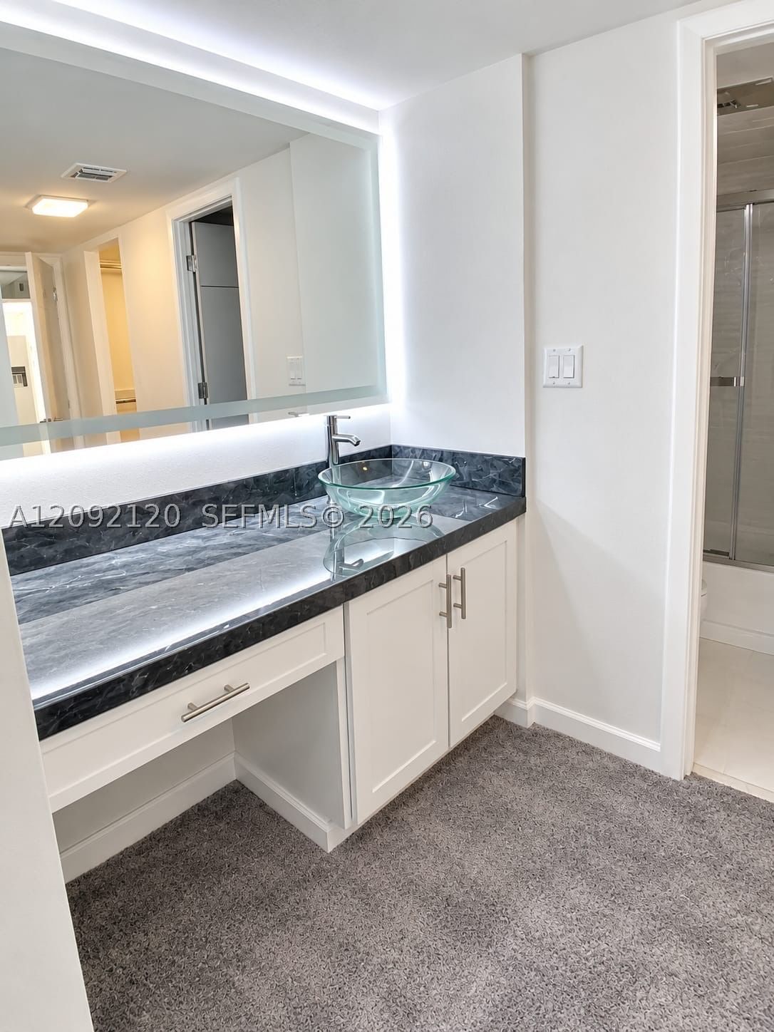 Real estate property located at 20301 Country Club Dr. #2428, Miami-dade, Coronado Condo- Tower Ii, Aventura, FL