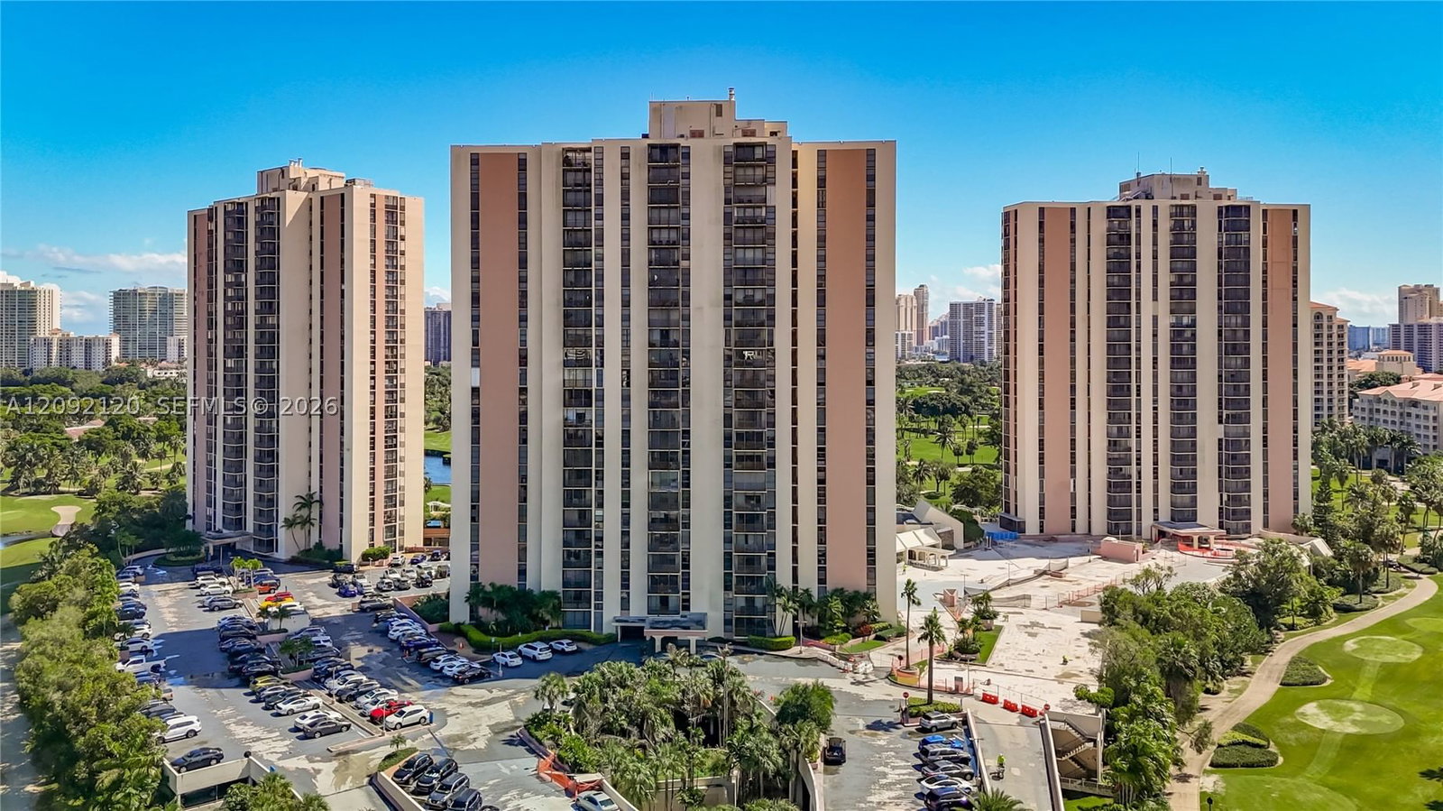 Real estate property located at 20301 Country Club Dr. #2428, Miami-dade, Coronado Condo- Tower Ii, Aventura, FL