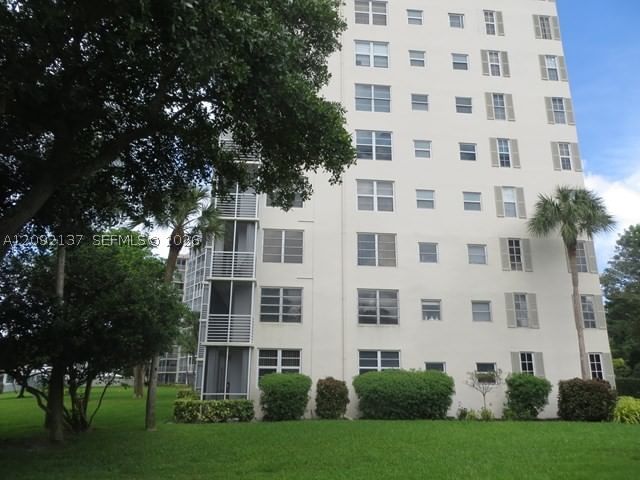 Real estate property located at 3499 Oaks Way #708, Broward, No 117 Palm-aire Country, Pompano Beach, FL