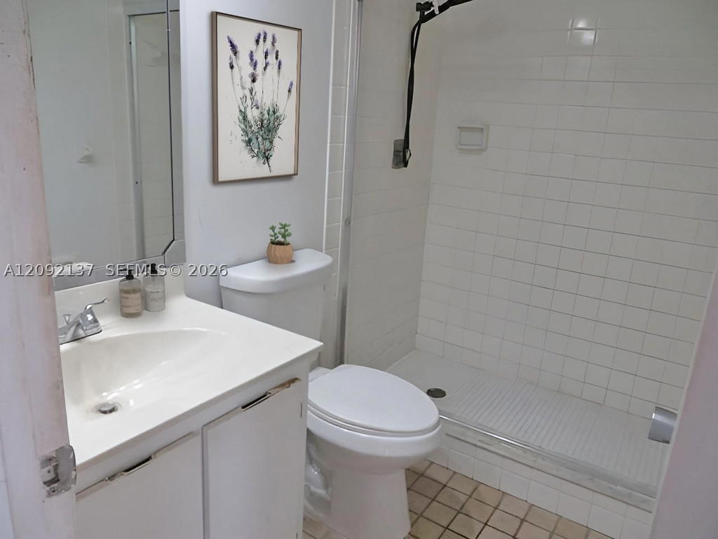 Real estate property located at 3499 Oaks Way #708, Broward, No 117 Palm-aire Country, Pompano Beach, FL