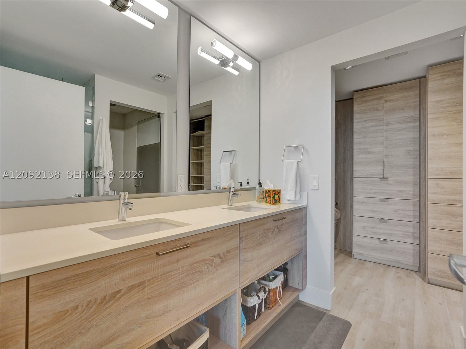 Real estate property located at 16385 Biscayne Blvd #2107, Miami-dade, The Harbour North Condo, North Miami Beach, FL