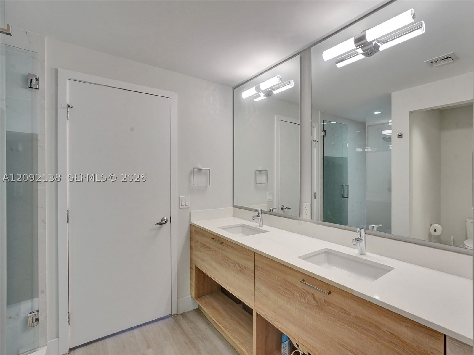 Real estate property located at 16385 Biscayne Blvd #2107, Miami-dade, The Harbour North Condo, North Miami Beach, FL