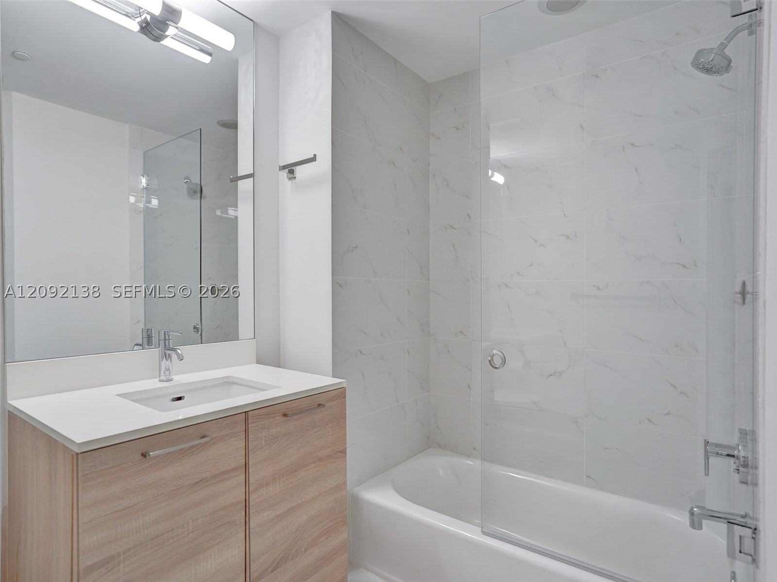 Real estate property located at 16385 Biscayne Blvd #2107, Miami-dade, The Harbour North Condo, North Miami Beach, FL