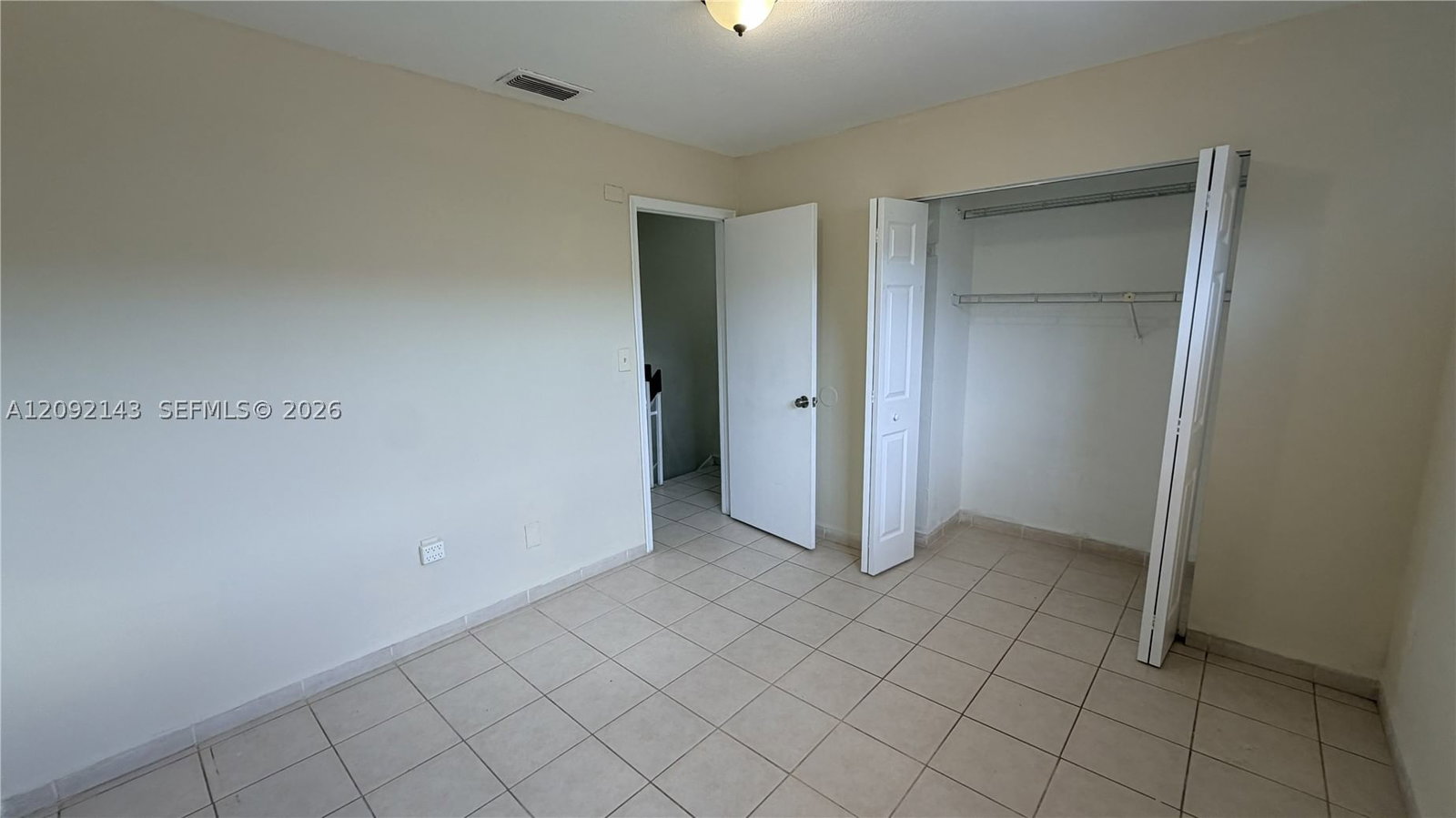 Real estate property located at 5712 25th Ct #5712, Miami-dade, Villas De Marbella Condo, Hialeah, FL