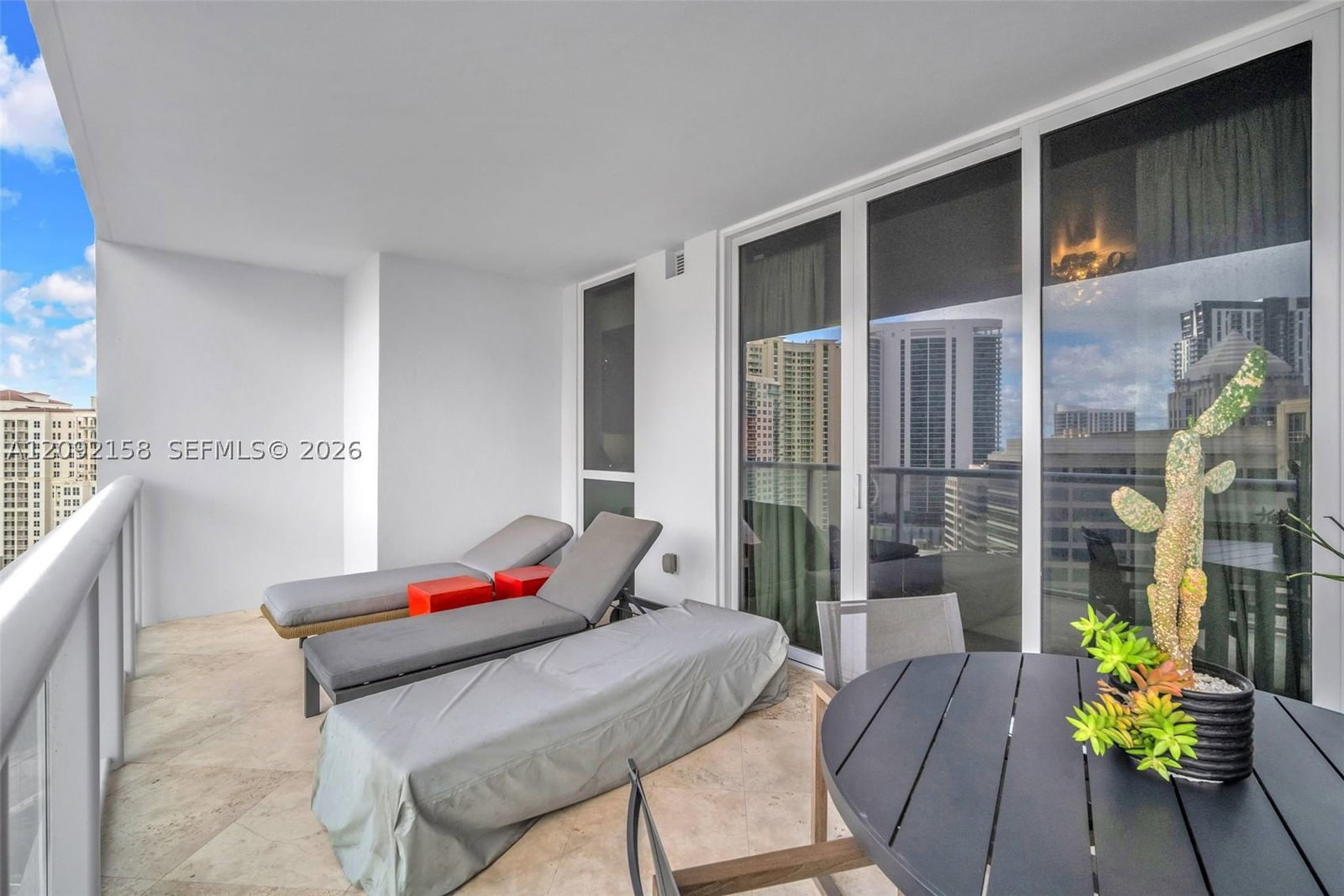 Real estate property located at 333 Las Olas Way #2409, Broward, Las Olas River House Cond, Fort Lauderdale, FL