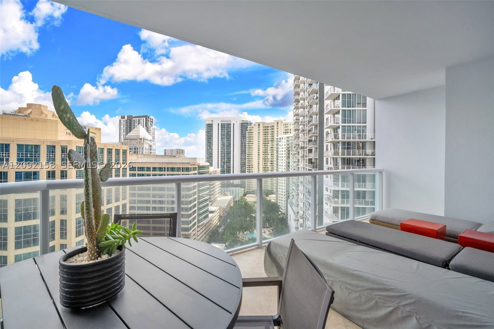 Real estate property located at 333 Las Olas Way #2409, Broward, Las Olas River House Cond, Fort Lauderdale, FL