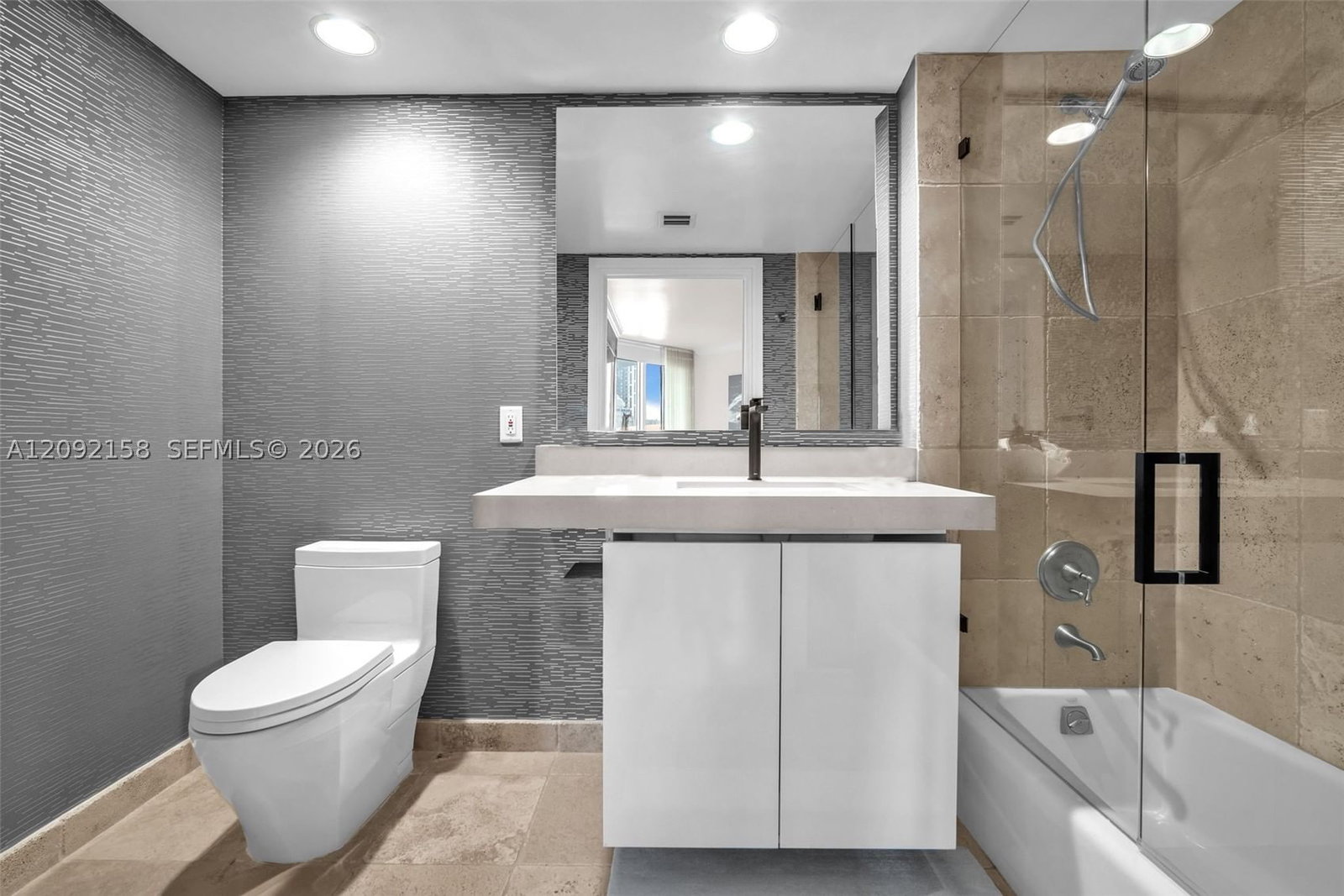 Real estate property located at 333 Las Olas Way #2409, Broward, Las Olas River House Cond, Fort Lauderdale, FL