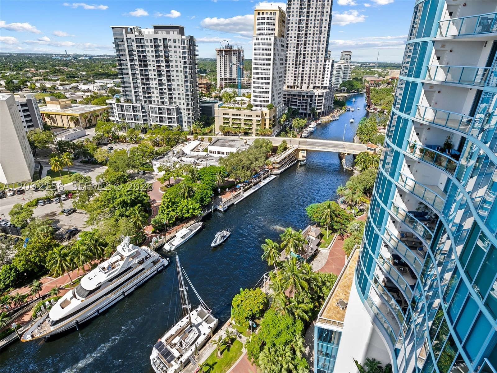 Real estate property located at 333 Las Olas Way #2409, Broward, Las Olas River House Cond, Fort Lauderdale, FL