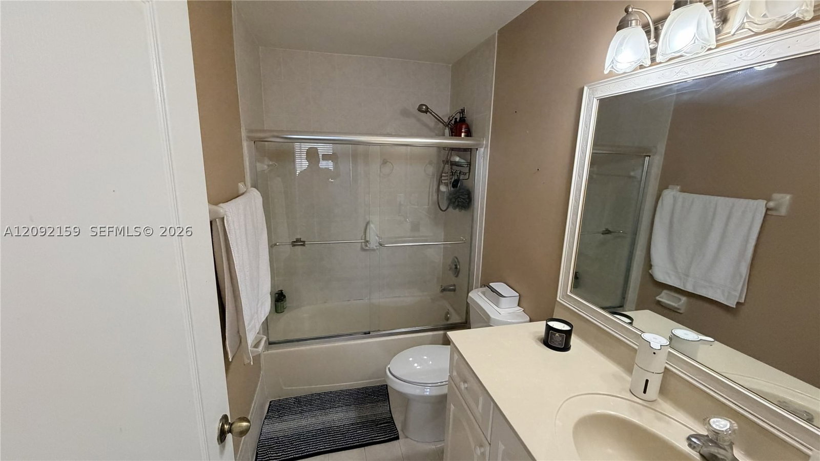 Real estate property located at 7357 174th Ter #108, Miami-dade, Shoma Villas Ii At Countr, Hialeah, FL
