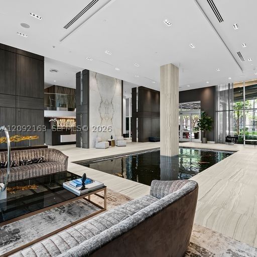 Real estate property located at 333 Las Olas Way #1207, Broward, Las Olas River House Cond, Fort Lauderdale, FL