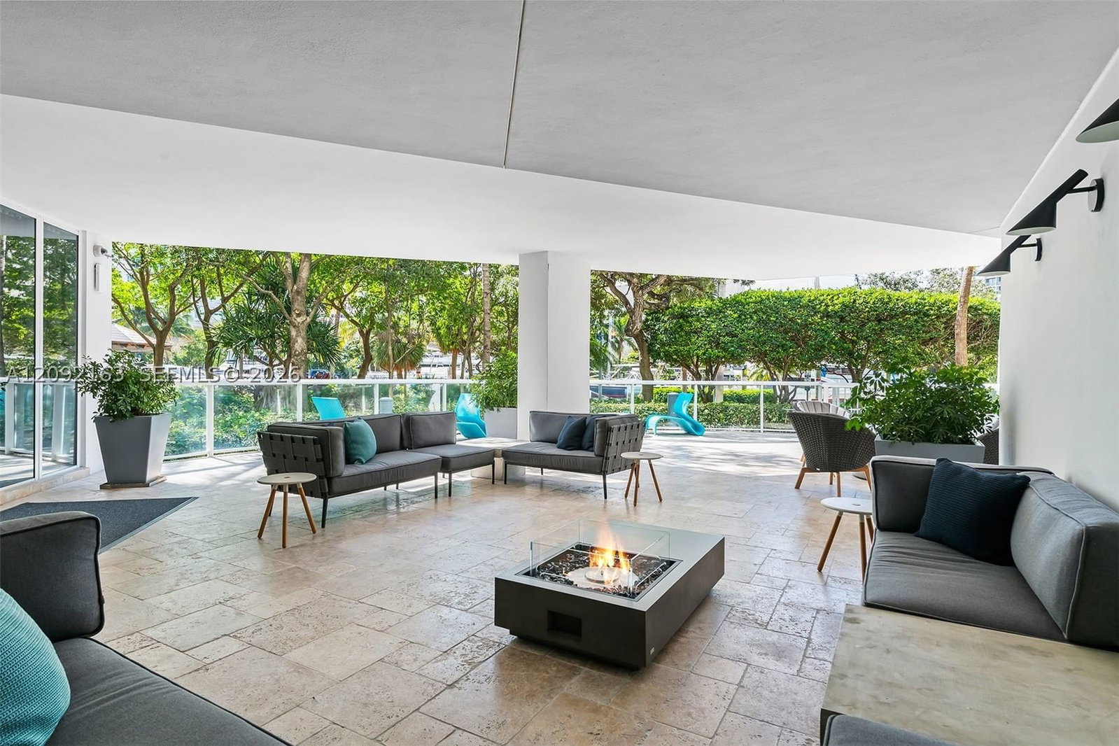Real estate property located at 333 Las Olas Way #1207, Broward, Las Olas River House Cond, Fort Lauderdale, FL