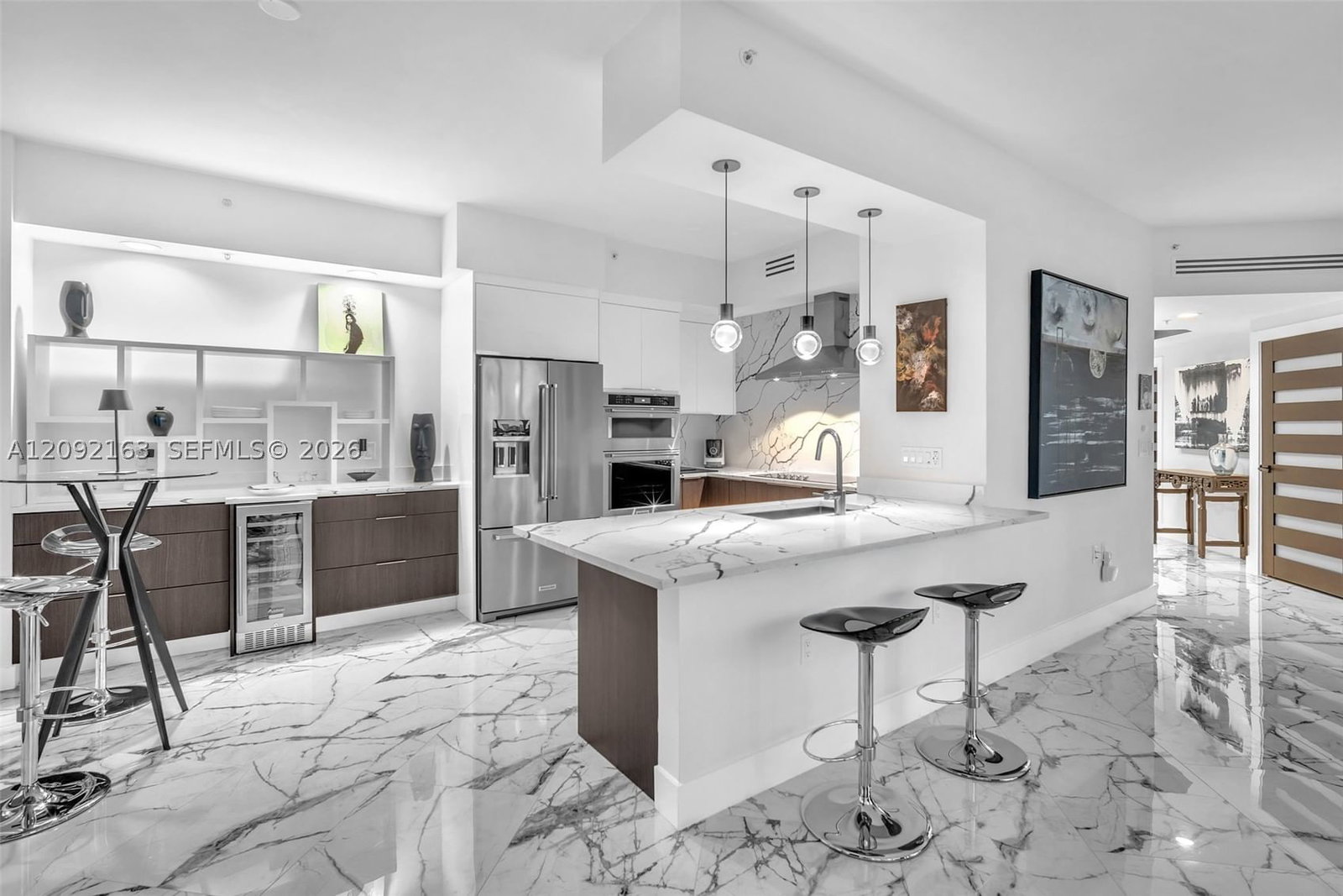 Real estate property located at 333 Las Olas Way #1207, Broward, Las Olas River House Cond, Fort Lauderdale, FL