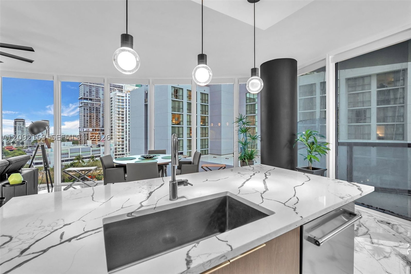 Real estate property located at 333 Las Olas Way #1207, Broward, Las Olas River House Cond, Fort Lauderdale, FL