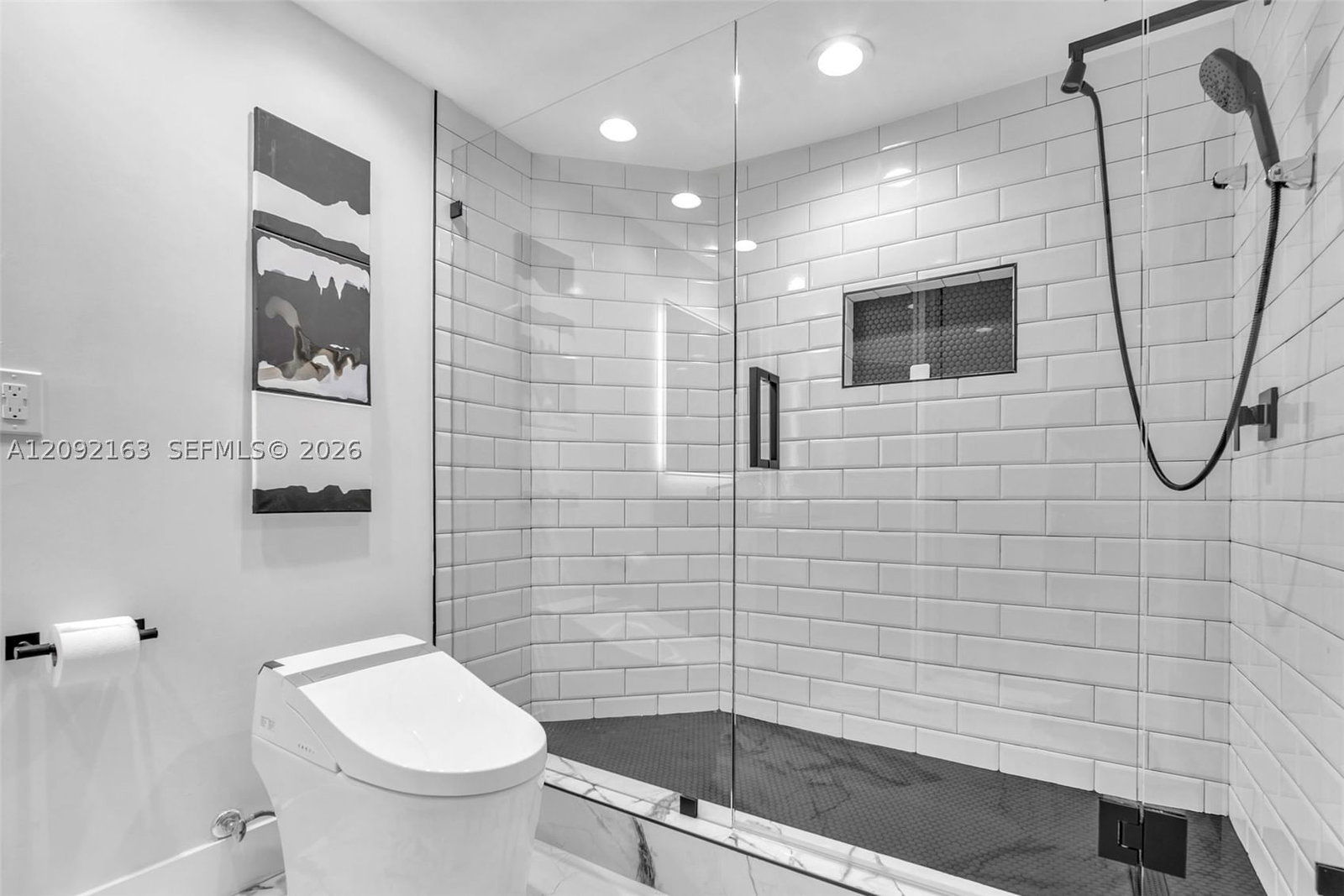 Real estate property located at 333 Las Olas Way #1207, Broward, Las Olas River House Cond, Fort Lauderdale, FL