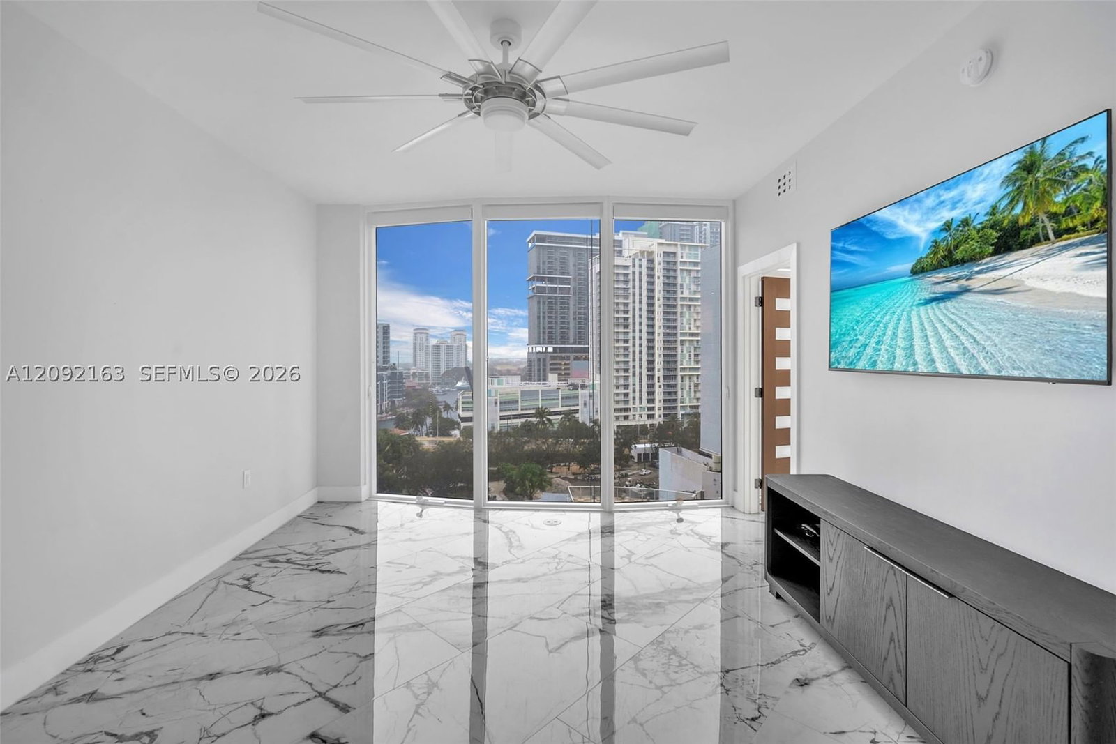 Real estate property located at 333 Las Olas Way #1207, Broward, Las Olas River House Cond, Fort Lauderdale, FL