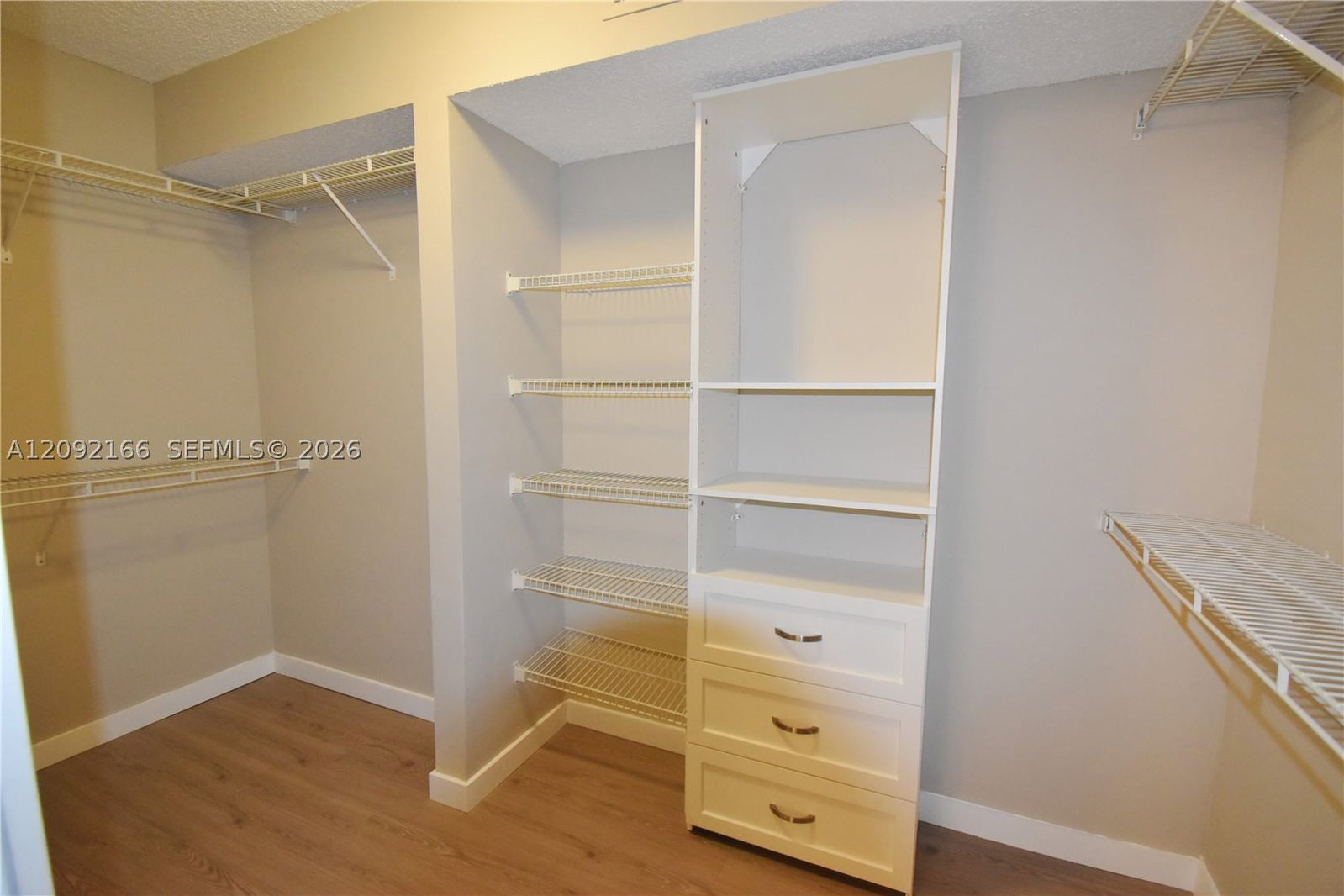 Real estate property located at 10360 30th Ct #405, Broward, Sunrise Lakes 167 Condo, Sunrise, FL