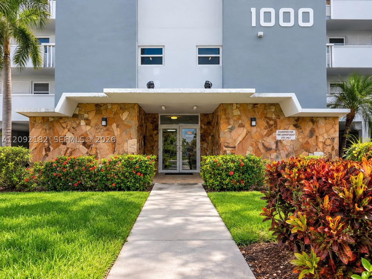 Real estate property located at 1000 14th Ave #703, Broward, Fairways Royale Condo, Hallandale Beach, FL