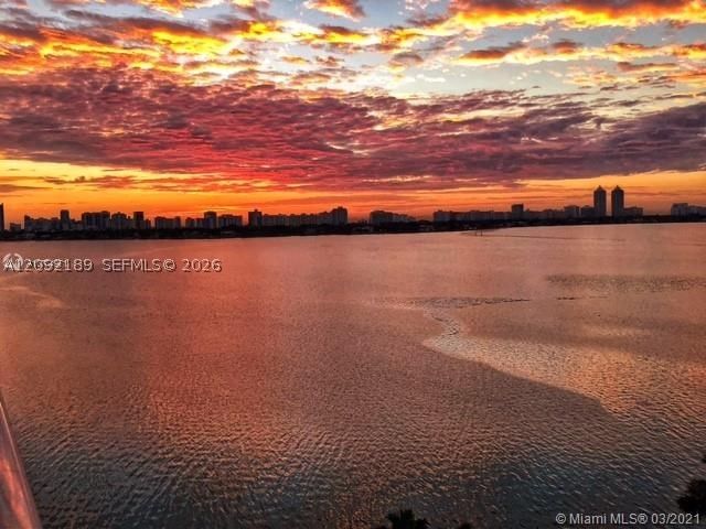 Real estate property located at 7501 Treasure Dr #2M, Miami-dade, Treasures On The Bay Ii C, North Bay Village, FL