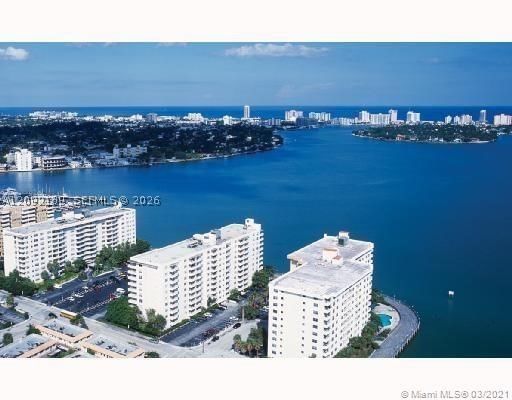 Real estate property located at 7501 Treasure Dr #2M, Miami-dade, Treasures On The Bay Ii C, North Bay Village, FL