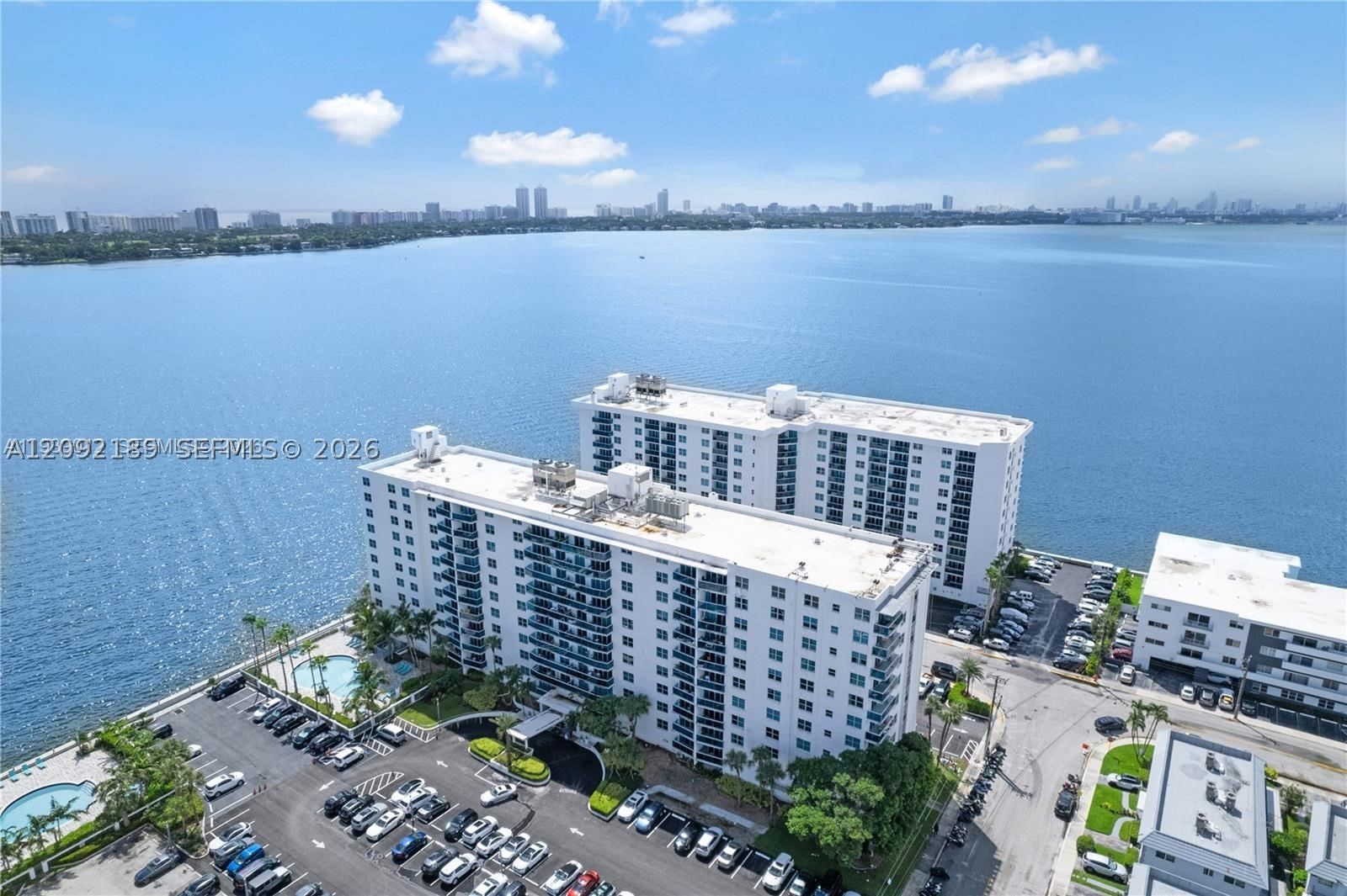 Real estate property located at 7501 Treasure Dr #2M, Miami-dade, Treasures On The Bay Ii C, North Bay Village, FL