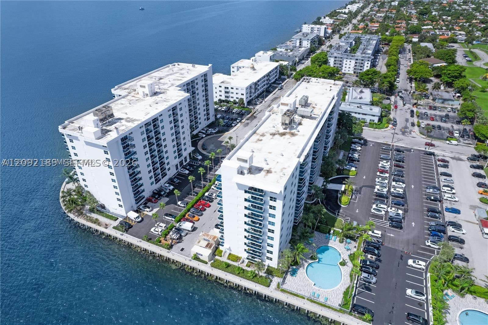 Real estate property located at 7501 Treasure Dr #2M, Miami-dade, Treasures On The Bay Ii C, North Bay Village, FL